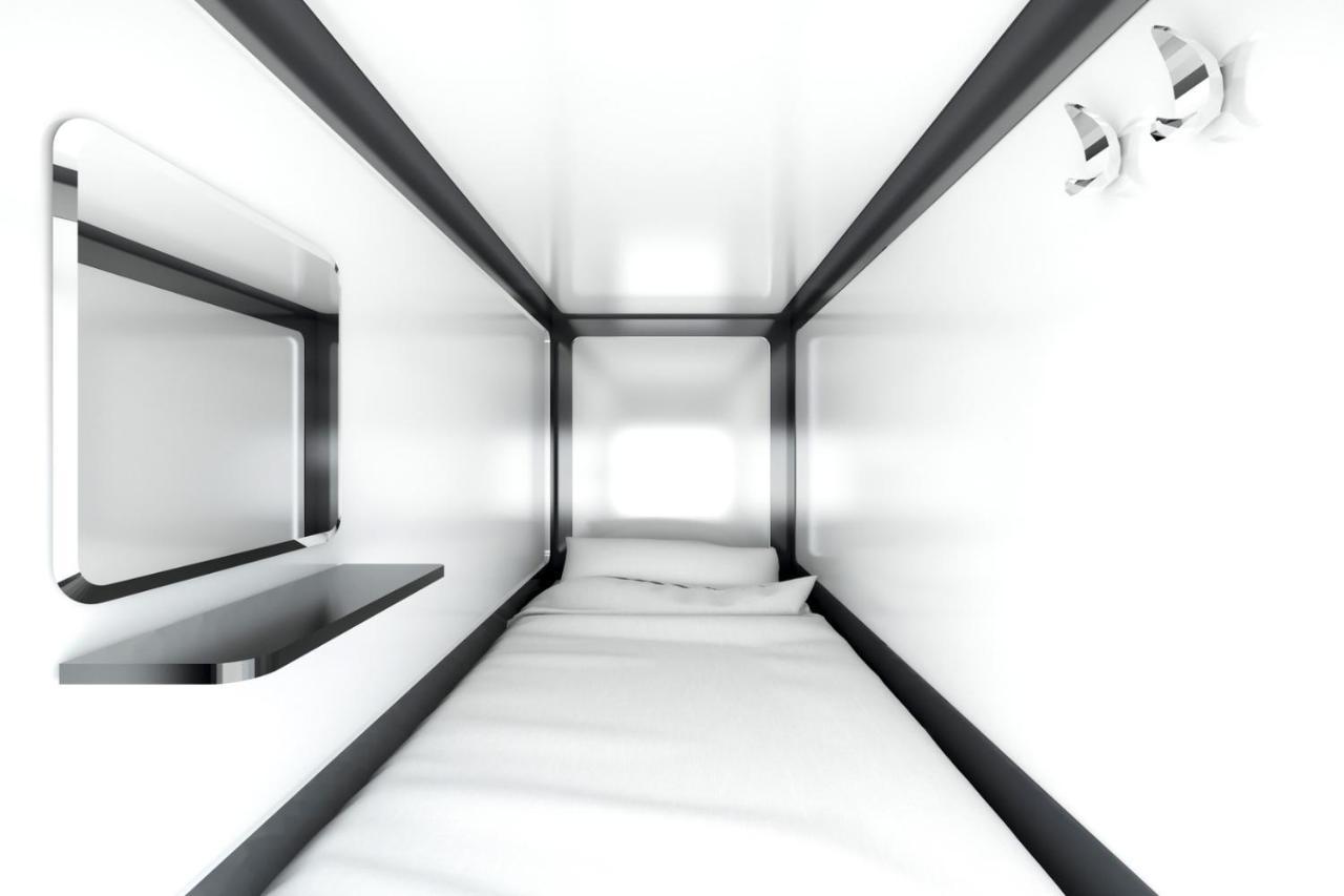 Qube Capsule Hotels Moszkva Kültér fotó